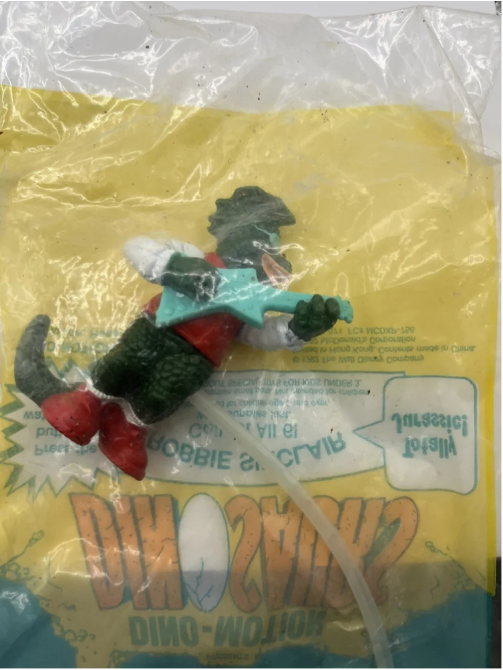 McDONALD’S HAPPY MEAL TOY – 2 DINOSAURS - MIP EARL &ROBBIE SNICLAIR 1992 VTG